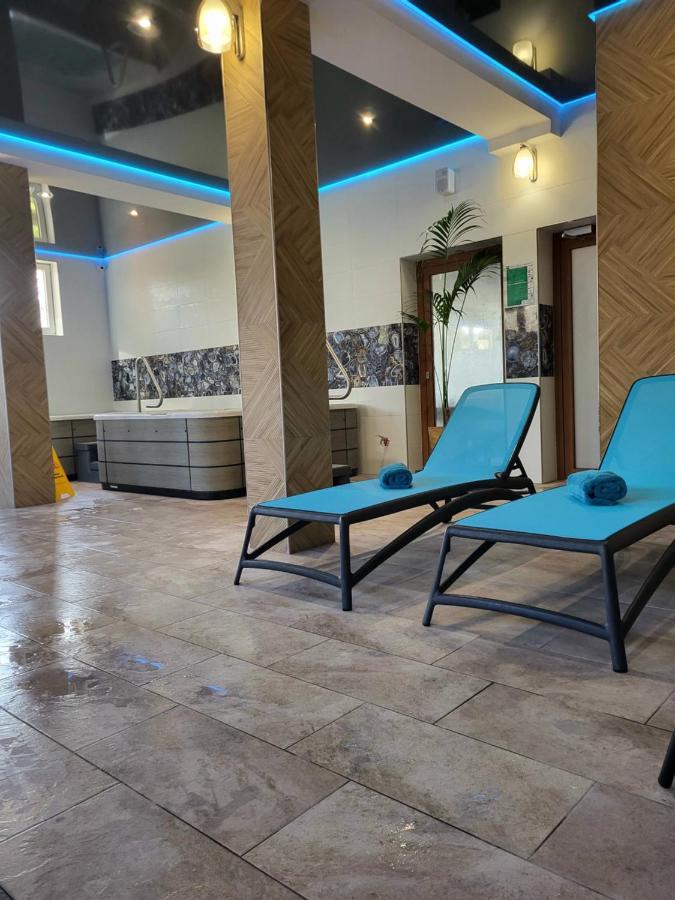 Dom Jastrzebia Z Basenem I Jacuzzi Daire Jastrzębia Góra Dış mekan fotoğraf