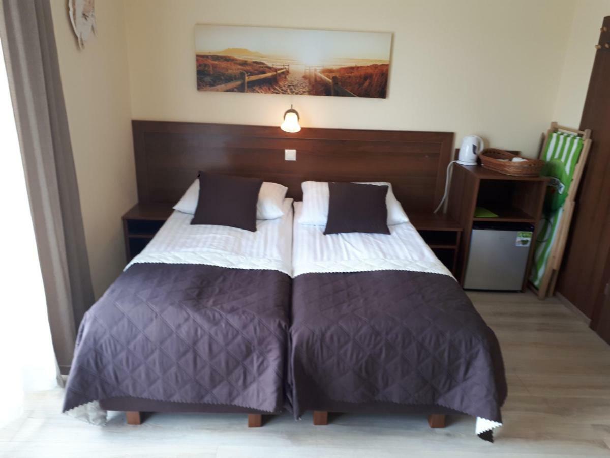 Dom Jastrzebia Z Basenem I Jacuzzi Daire Jastrzębia Góra Dış mekan fotoğraf