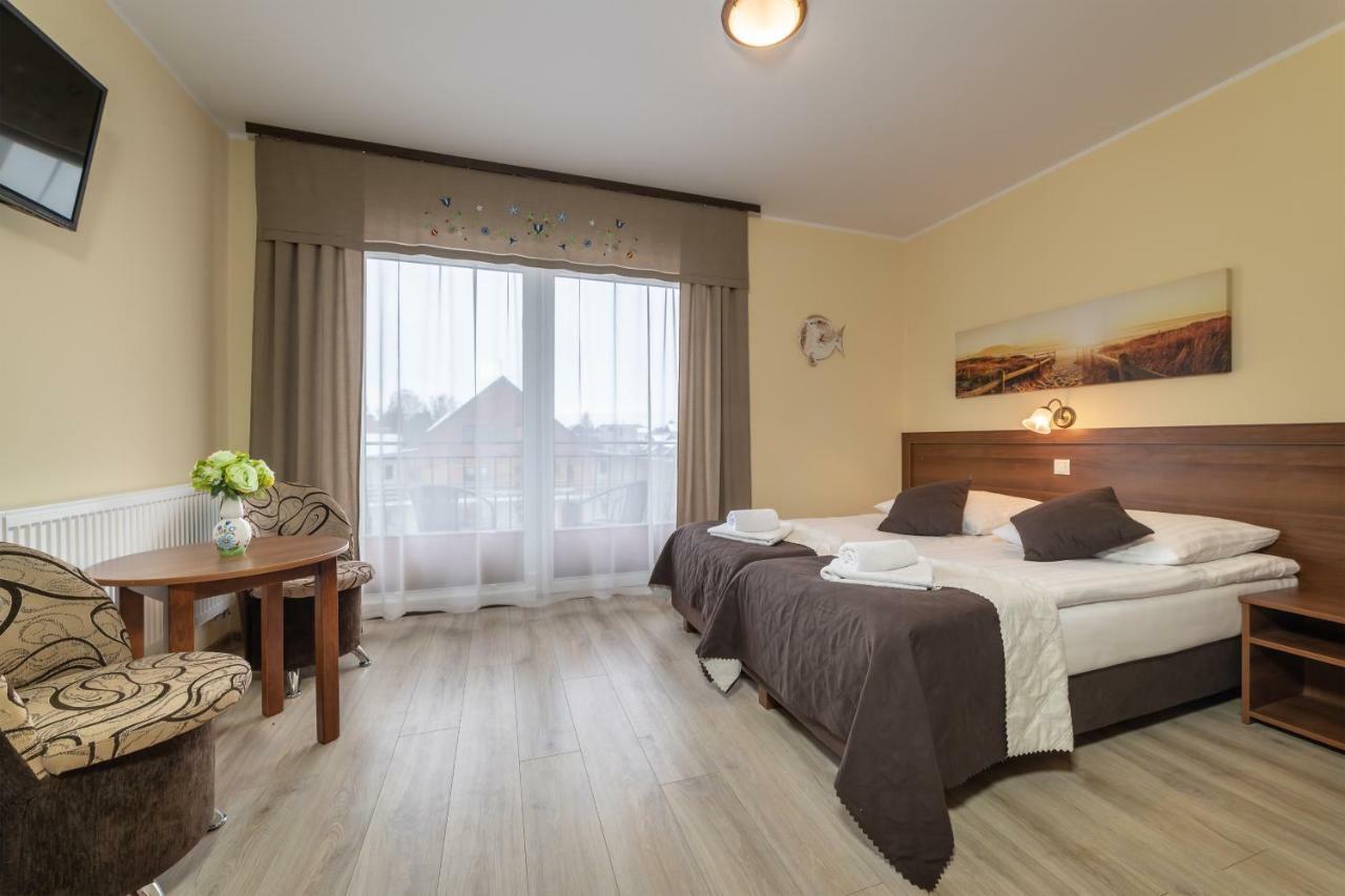 Dom Jastrzebia Z Basenem I Jacuzzi Daire Jastrzębia Góra Dış mekan fotoğraf