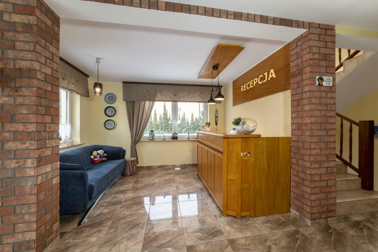 Dom Jastrzebia Z Basenem I Jacuzzi Daire Jastrzębia Góra Dış mekan fotoğraf
